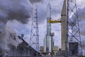 Ariane 6 kurz vor erstem Abflug