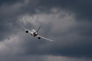 Lufthansa tritt stärker auf die Kostenbremse