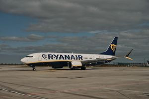 Ryanair verzeichnet Gewinneinbruch im ersten Quartal